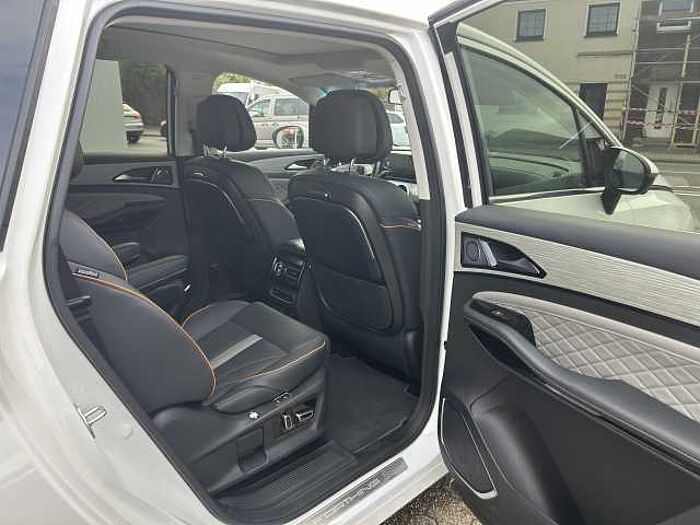 DFSK DFM Forthing 4 U-Tour