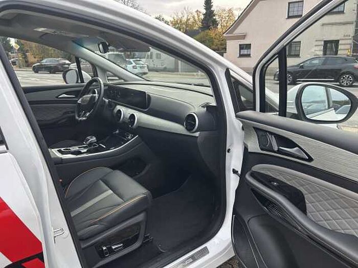 DFSK DFM Forthing 4 U-Tour