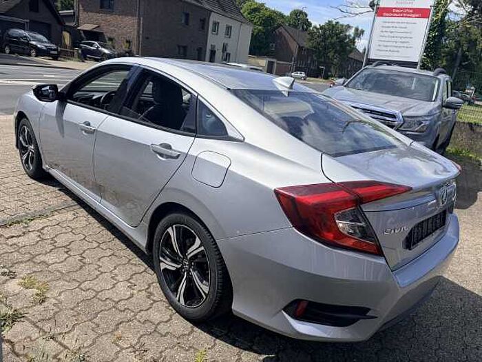 Honda Civic Limousine 1.5 i-VTEC Turbo CVT Executive